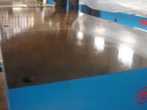 河北V型架與機器加工的協(xié)同效應